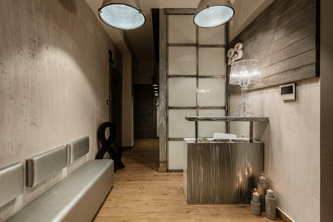 231 Suite Via Roma Кальяри Экстерьер фото